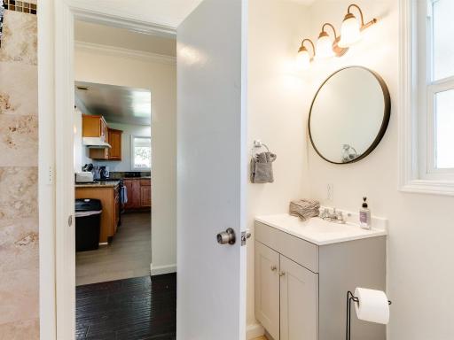 5 Bedroom Charmer in Granada Hills - Housity