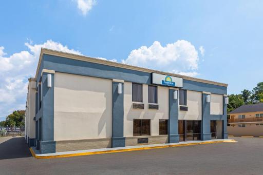 Days Inn by Wyndham Slidell - Housity