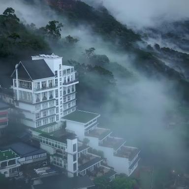 Fragrant Nature Munnar - A Five Star Classified Hotel - Hizvo