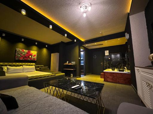 My Palace Rooms Hotel SAW - Housity