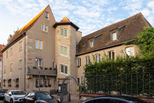 Hotel La Couronne - Housity