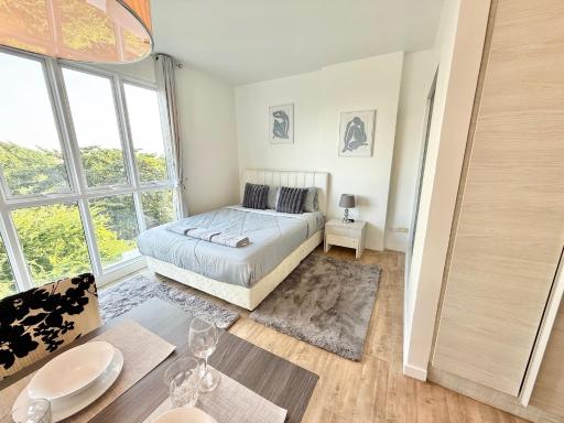 BEACHSIDE Studio in Neo Sea View Condo - Housity