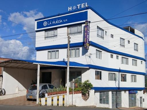 HOTEL LA RUEDA SR - Housity