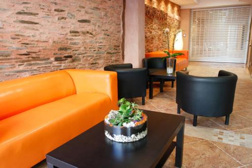 Apartamentos Albariño - Housity