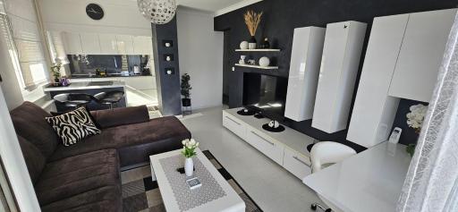 Laura Exclusive, dizajnerski uređen stan, izvrsno opremljen, self check-in - Housity