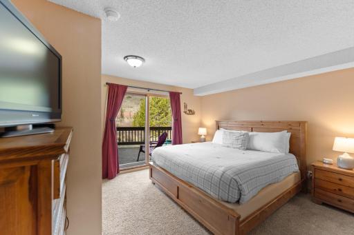 Key Condo 2939 - Housity