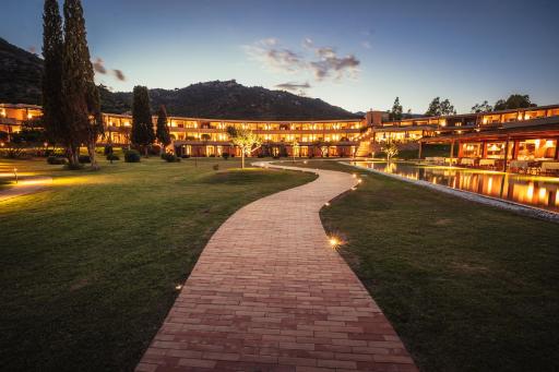 Is Molas Resort - Housity