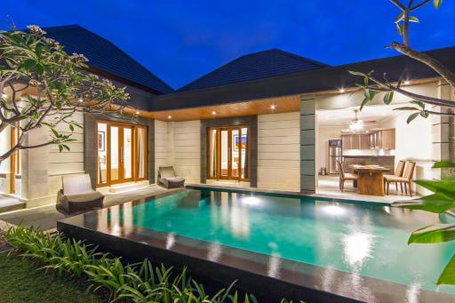The Banyumas Suite Villa Legian - Housity