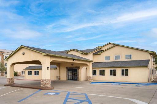 Days Inn by Wyndham Las Vegas - Housity