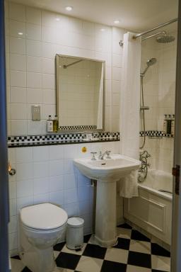 Luttrell Arms - Housity