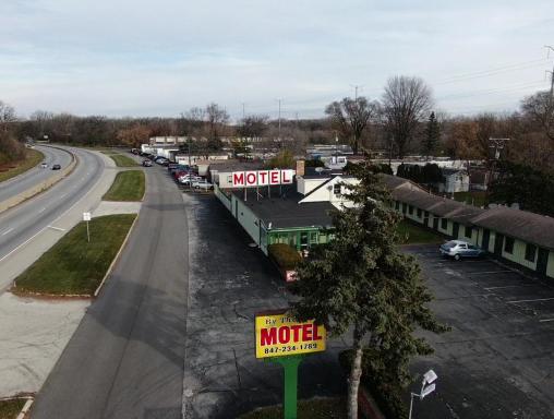 By The Way Motel Lake Bluff - Housity