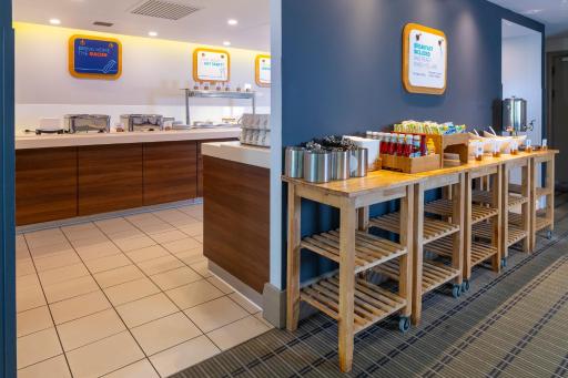 Holiday Inn Express Northampton - South, an IHG Hotel - Housity