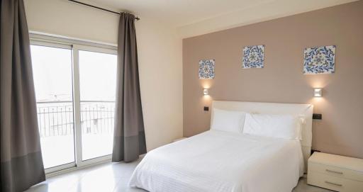 4 Spa Resort Hotel - Housity