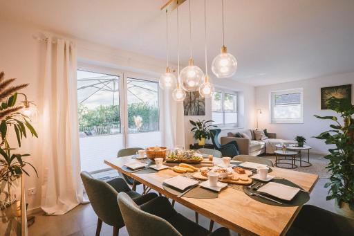 Cozy Haus in Lübeck mit Parkplatz, Terrasse, Garten - Housity