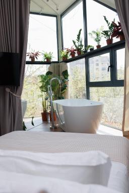 Retreat Apartments - Housity