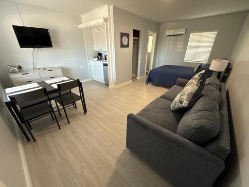 Barefoot Bay Resort Motel - Housity