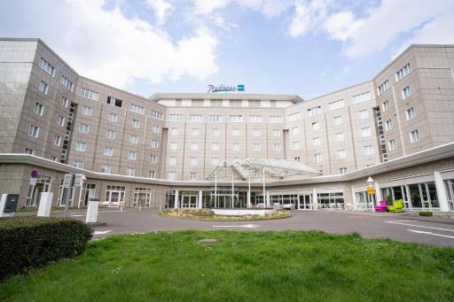 Radisson Blu Hotel Dortmund - Housity