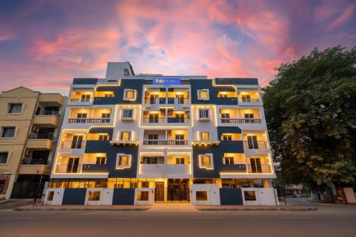 FabHotel The Sun Suites - Yelahanka - Housity