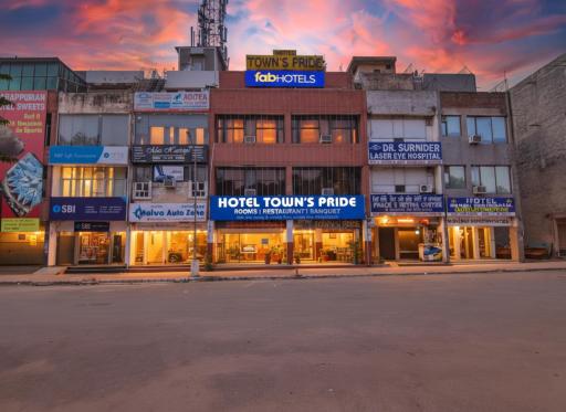FabHotel Town Pride - Housity