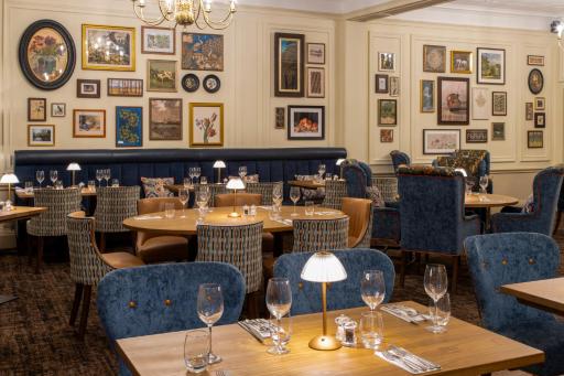 The Warwick Arms Hotel - Housity