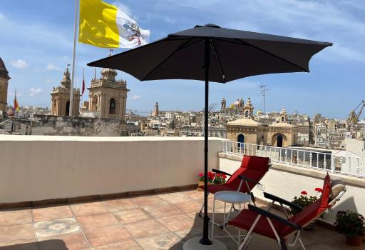 The Knight - Authentic Stays with Local Experiences - Housity