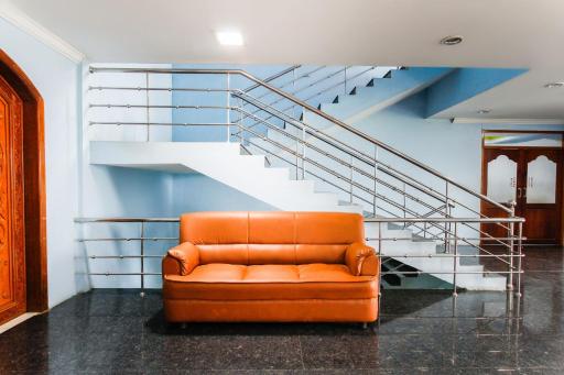 Collection O King's Royal Palace - Housity