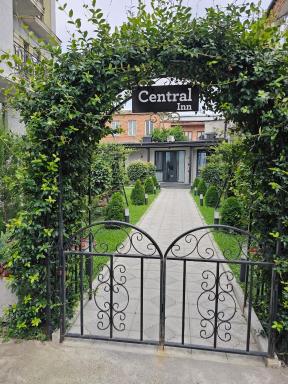 Central Inn - Housity