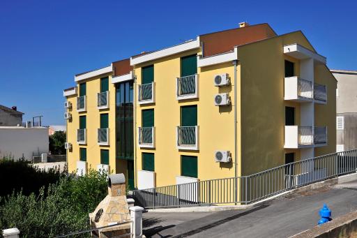 Marine Kaštela - Housity