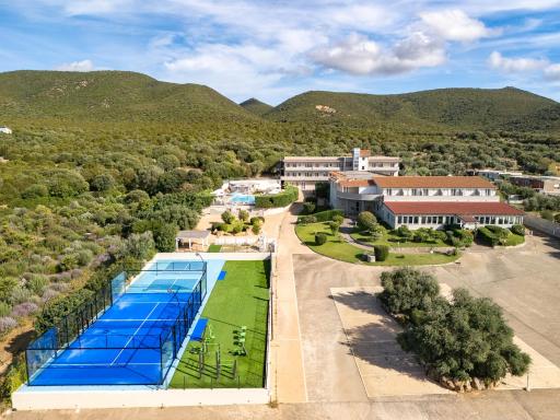 Lu' Hotel Porto Pino - Housity