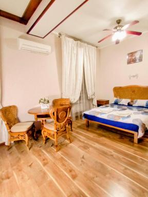 Апартаменты в двух шагах от метро - Housity