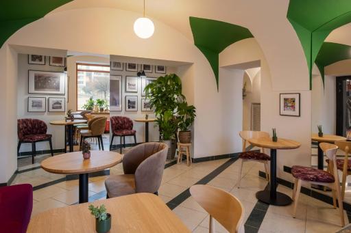 Hotel Slovan - Housity