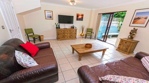 Oyster Cottage Braunton | Sleeps 6 | Dog Friendly - Housity