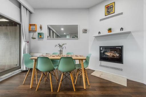 Castelo Point - 2BR Luxe Apartment in the Heart of Guimarães - Housity