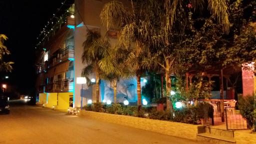 La Fontaine Apartments - Housity