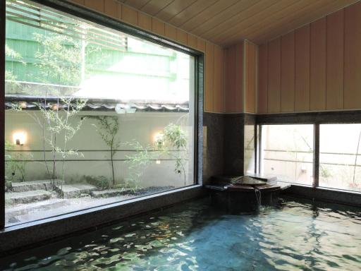 Senso Yutagawa - Housity