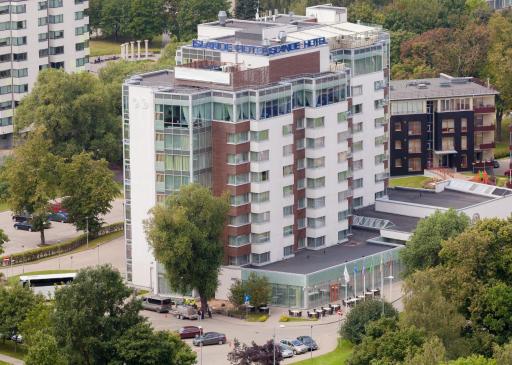 Riga Islande Hotel with FREE Parking - Hizvo