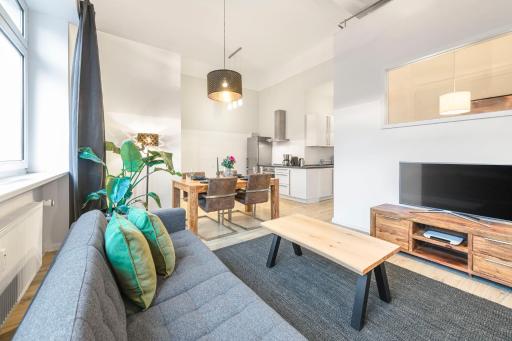 The Goethe Loft, 2 BR up to 5 people - Housity