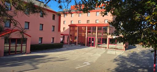 Hôtel Siatel Besançon Chateaufarine - Housity