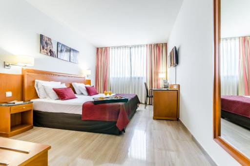 Exe Barbera Parc - Housity