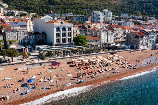 Hotel Riva by Aycon - Housity
