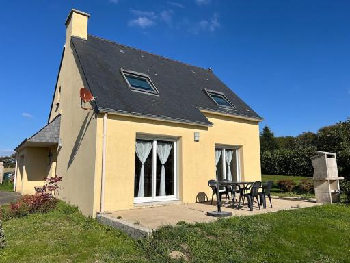 Maison familiale, Locronan centre à 5 min - Housity