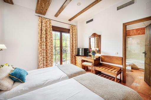 Beneste Cazorla Hotel - Housity