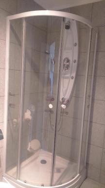 Hotel con C - Housity