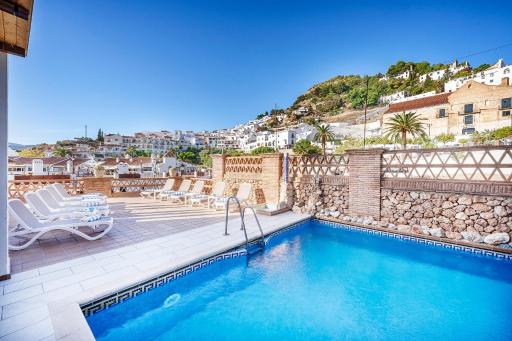 Beneste Frigiliana Hotel - Housity