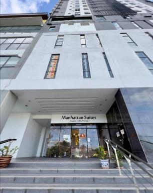 Era Amazing Manhattan Suite - Housity