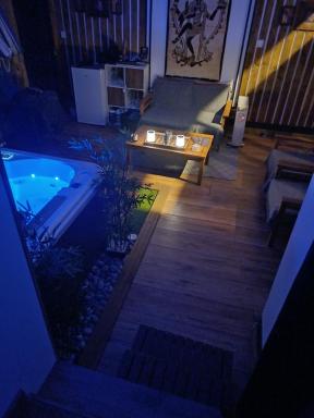 Le Loft Gard - Chambre d\'hôtes avec Spa Privatif dans le Gard - Housity