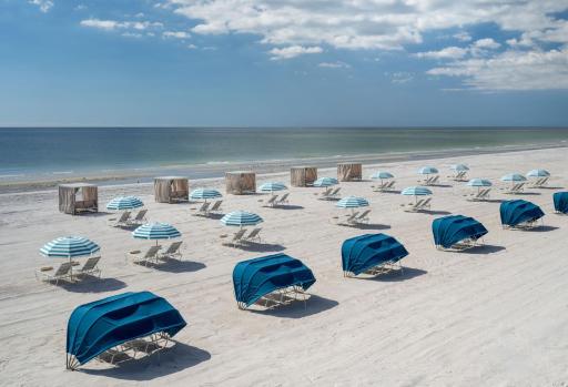Postcard Inn On The Beach - Housity