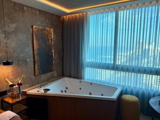 love on the sea - Housity