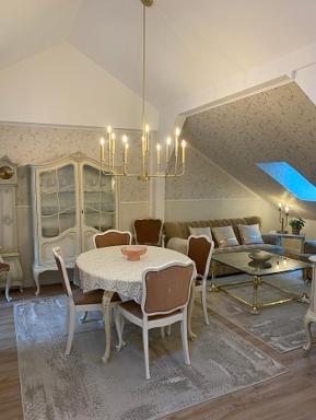 Ferienwohnung 28 am Saseler Markt 4 Schlafzimmer renoviert - Housity