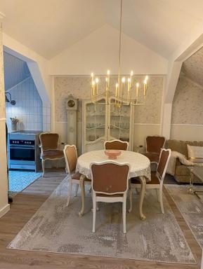Ferienwohnung 28 am Saseler Markt 4 Schlafzimmer renoviert - Housity